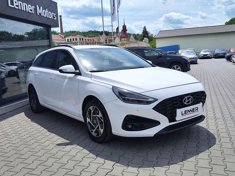 Hyundai i30 1.5 T-GDi/103kW Style DCT - fotka 3 z 32