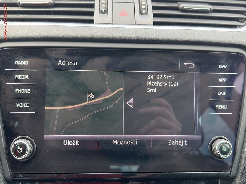 Škoda Octavia (2018) 2.0 TDi, DSG, LED, AC - fotka 17 z 24