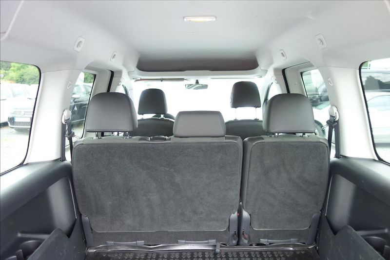 Volkswagen Caddy 2,0 TDi, DSG, 4MOTION, MAXI. - fotka 17 z 36