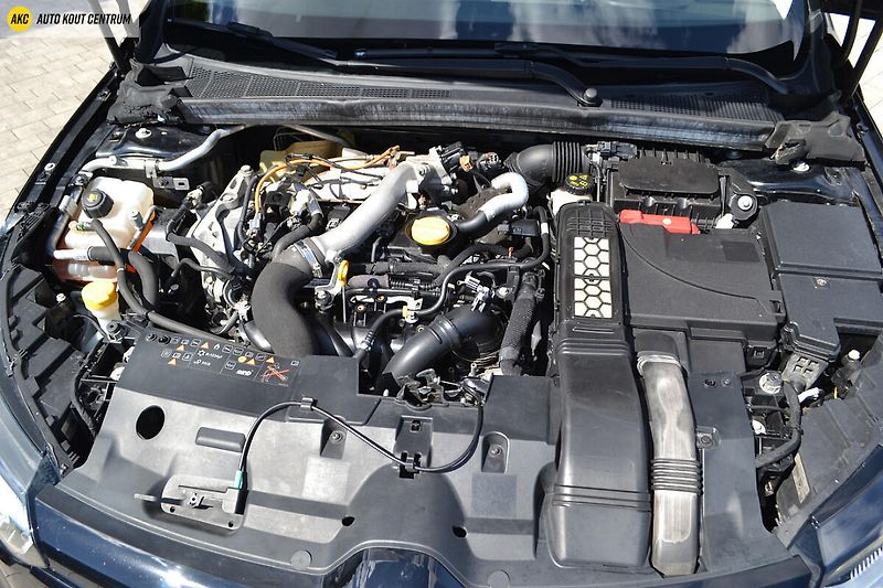 Renault Mégane GRANDTOUR 1.6TCE- 205k GT SPOR - fotka 58 z 65
