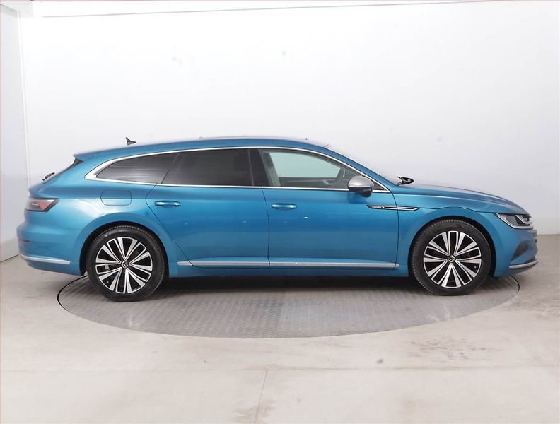 Volkswagen Arteon (2023) 2.0 TDI - fotka 6 z 18