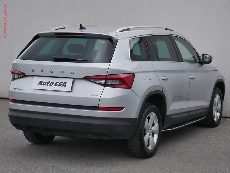 Škoda Kodiaq (2020) 2.0 TDi, ČR, Style, DSG - fotka 4 z 27