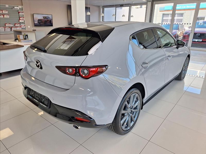 Mazda 3 (2026) 2.5 G 140k 6AT FWD Exclusive-L - fotka 2 z 12