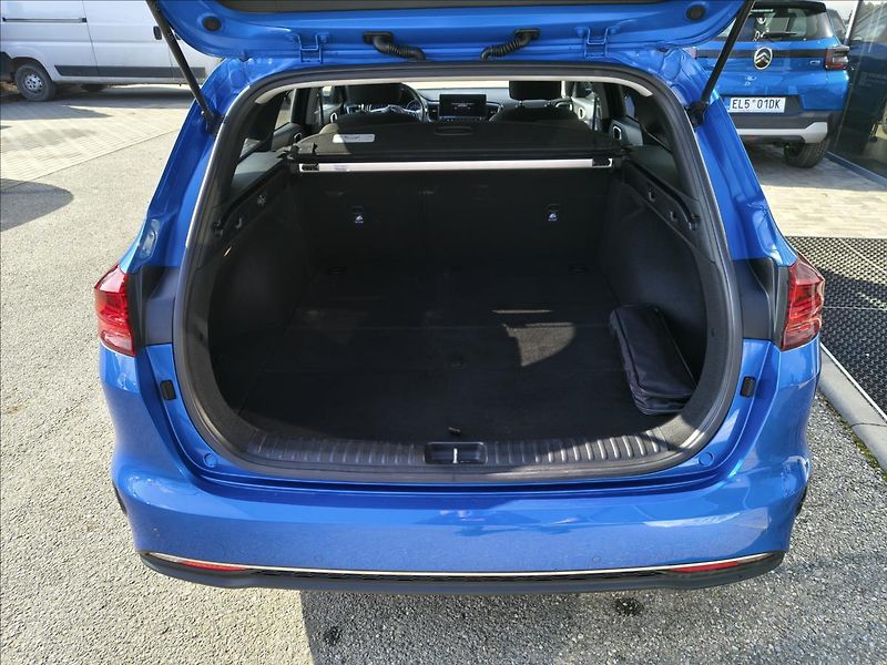 Kia Ceed 1,5 T-GDi 118kw  TOP - fotka 5 z 14