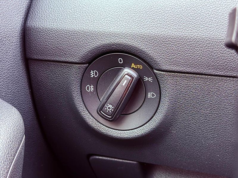 Škoda Octavia 2.0 TDi DSG 4x4 Ambition+ - fotka 28 z 32