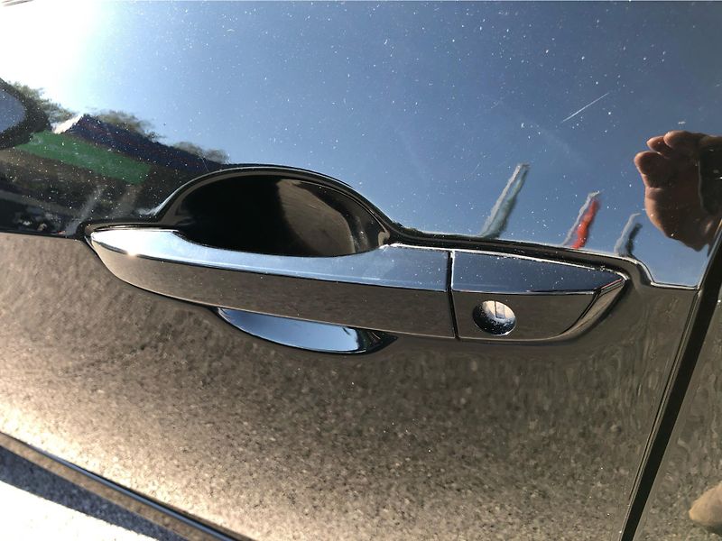 Honda Civic 1.0 VTEC Elegance - fotka 27 z 28