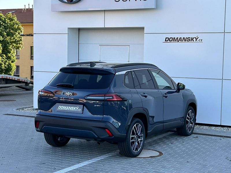 Toyota Corolla Cross (2025) NEW EXECUTIVE 2,0 HEV 4X4 - fotka 4 z 14