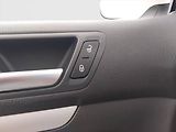 Volkswagen Golf (2013) Highline 1.6 TDI, Automat - náhled 19