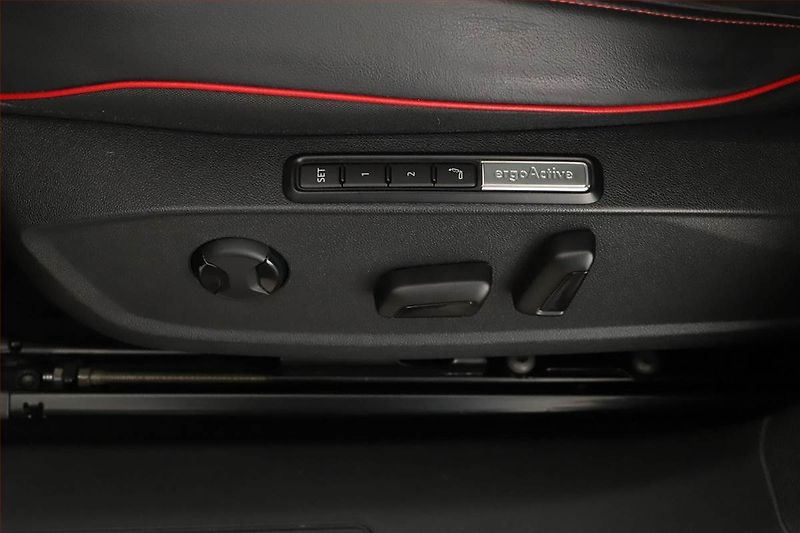 Volkswagen ID.5 (2023) GTX (82 kWh), SoH 89% - fotka 19 z 22