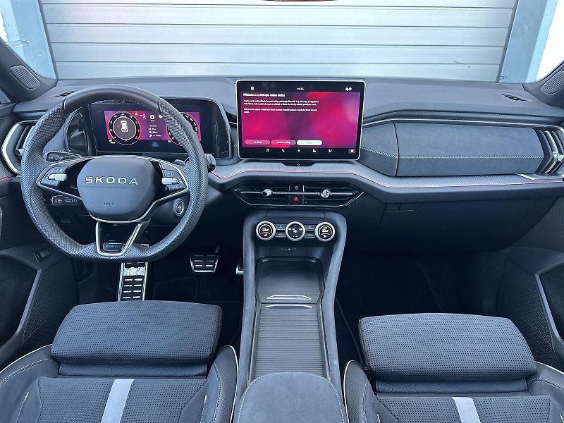 Škoda Kodiaq (2025) 2.0 TDI 4x4 DSG Sportline - fotka 5 z 39