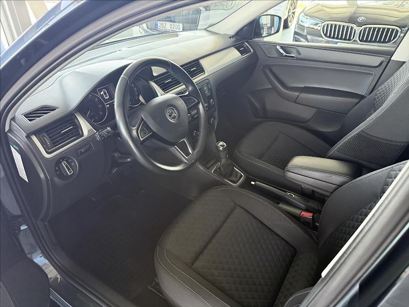 Škoda Rapid 1,2   TSI,DRIVE,SERVISKA,1.MAJ - fotka 7 z 23