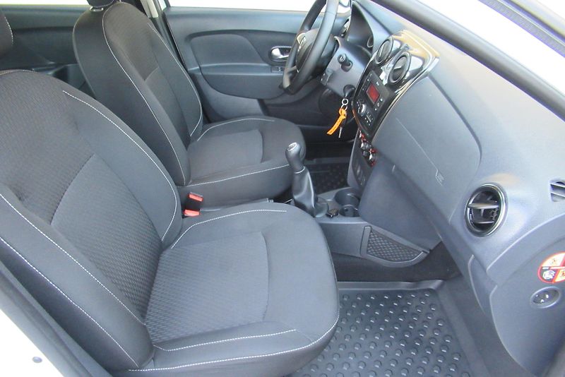 Dacia Logan MCV 1.0 SCe KLIMA TAŽNÉ ČR - fotka 16 z 22