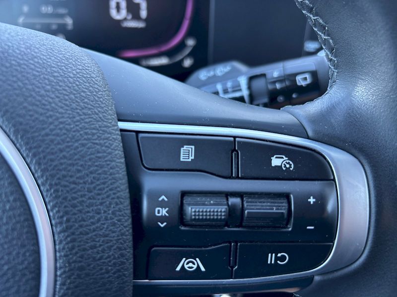 Kia Sportage (2022) 1.6 T-GDI 110kW - fotka 13 z 35