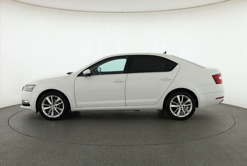 Škoda Octavia (2018) Style 2.0 TDI, Automat - fotka 3 z 18
