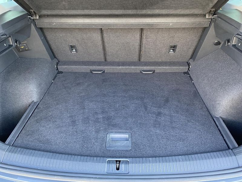 Volkswagen Tiguan 1,5 TSI 110 kW EVO Life DSG - fotka 28 z 29