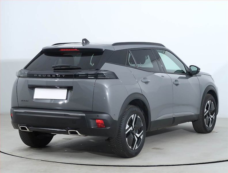 Peugeot 2008 (2024) Allure 1.2 PureTech - fotka 5 z 22