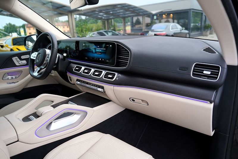 Mercedes-Benz GLS 580 4Matic/AMG/21/HUD/ČR - fotka 28 z 49