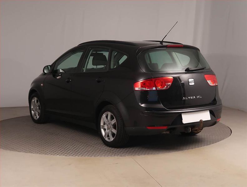 Seat Altea (2008) 1.9 TDI, Tažné, jezdí výborně - fotka 4 z 17