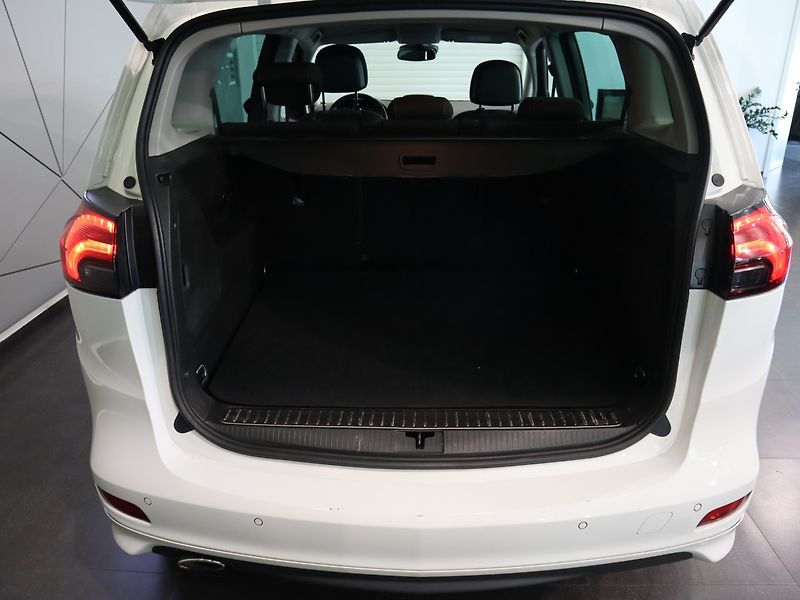 Opel Zafira 2.0CDTi OPC Line - fotka 8 z 28