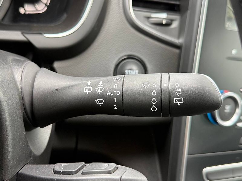 Renault Scénic (2019) 1.7 DCi 88 kW Intens EDC - fotka 18 z 23