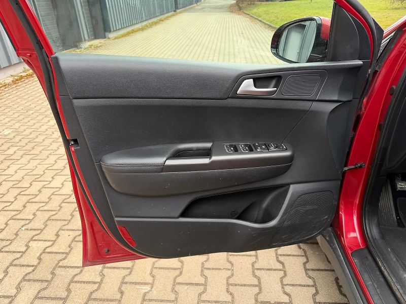 Kia Sportage 1,7 CRDi 4x2 Dynamic - fotka 10 z 35