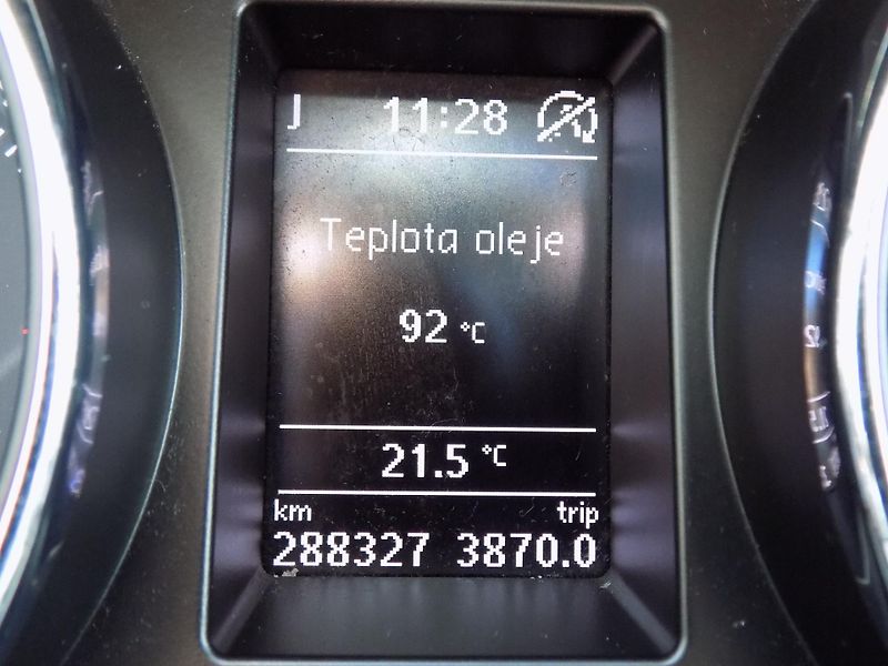 Škoda Superb 1,6 TDI 77 KW NAVI, TEMP - fotka 33 z 34