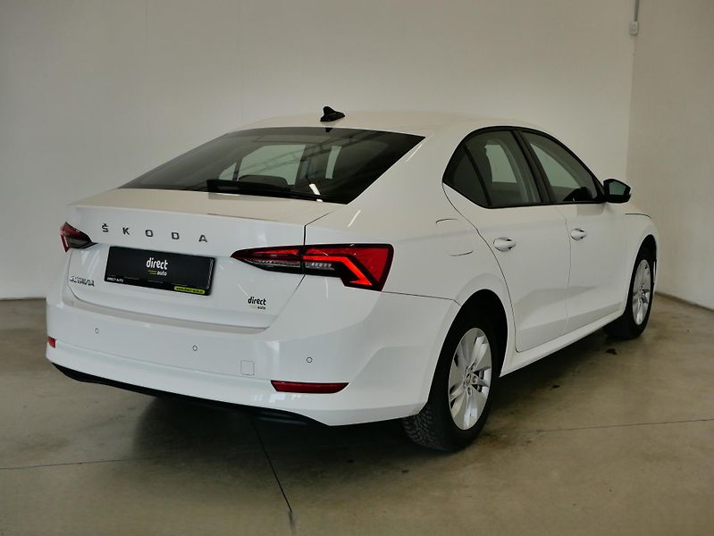 Škoda Octavia - fotka 2 z 24
