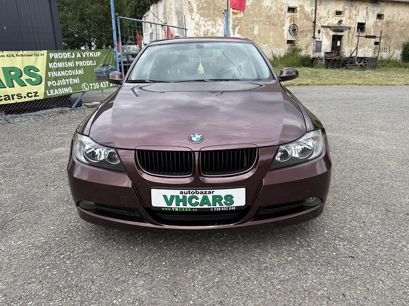 BMW Řada 3 2,0i  Navigace - fotka 2 z 21