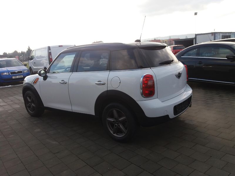 Mini Countryman 1.6i,90kW,AUTOMAT,NAVI,EL.ŠÍBR - fotka 6 z 20
