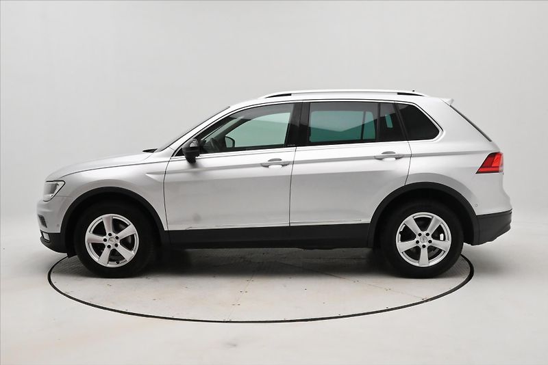 Volkswagen Tiguan 2,0 TDI 110 kW DSG iQ.DRIVE Zá - fotka 8 z 30