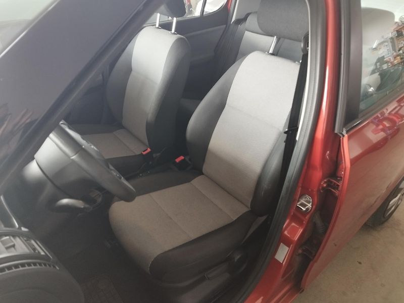 Škoda Fabia (2014) 1,2i 44KW KLIMA NOVÉ ROZVODY - fotka 17 z 23
