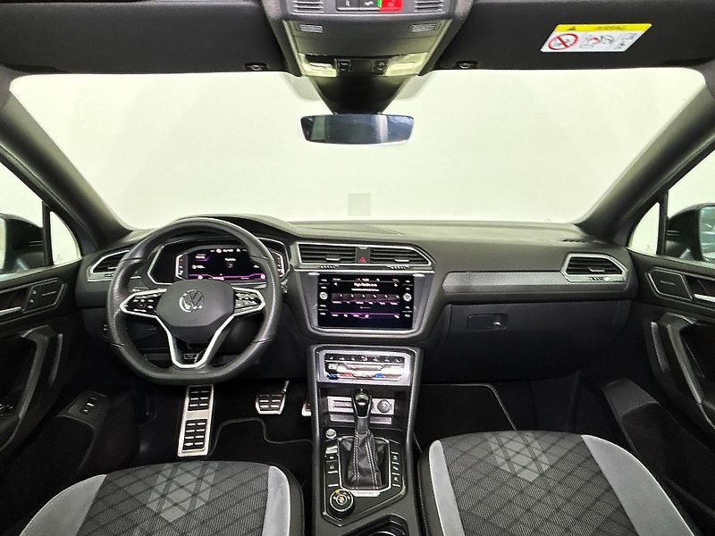Volkswagen Tiguan R-Line 4MOT - fotka 5 z 30