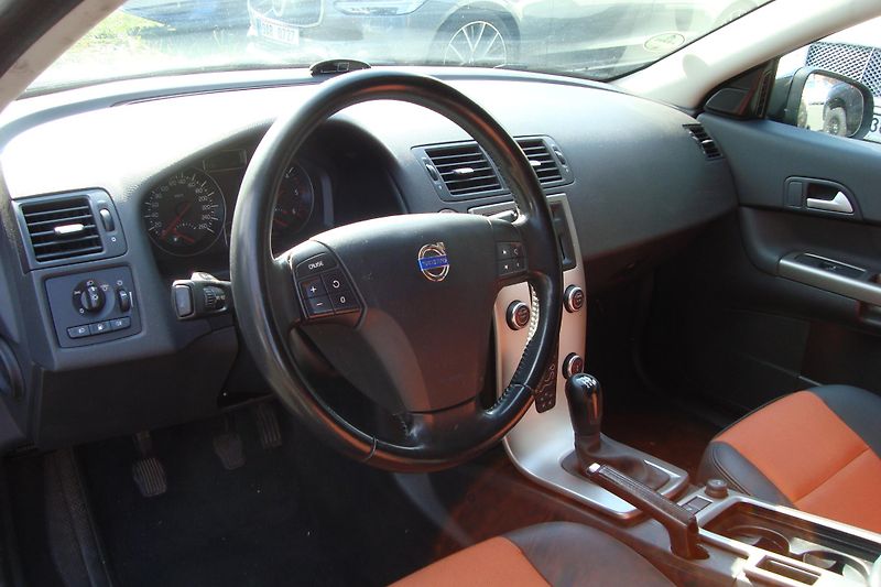 Volvo C30 (2010) 1.6d - fotka 27 z 63