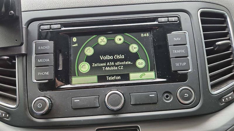 Volkswagen Sharan 2.0TDI 103kW MT6 - fotka 25 z 49