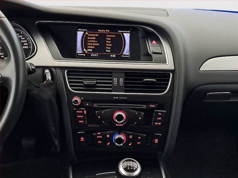 Audi A4 (2013) 2.0 TDI, Xenony, Tempomat - fotka 12 z 16