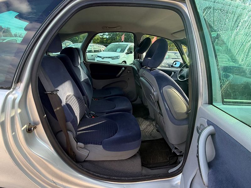 Citroën Xsara Picasso 1.6HDI 80KW* - fotka 20 z 26