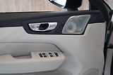 Volvo XC60 B5 ULTRA Dark, Bowers, Masáž - náhled 21