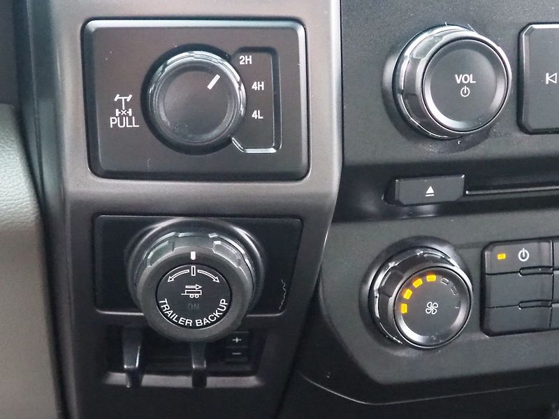 Ford F-150 (2018) 3.3L 4x4 SuperCrew - fotka 24 z 41