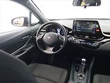Toyota C-HR (2022) Dynamic 1.8 Hybrid, digi klima - náhled 7