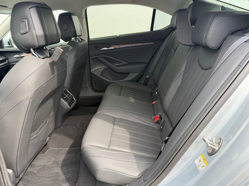 Škoda Superb (2025) 2.0 TDI 142kW 4x4 L&K Nez.Tope - fotka 25 z 35