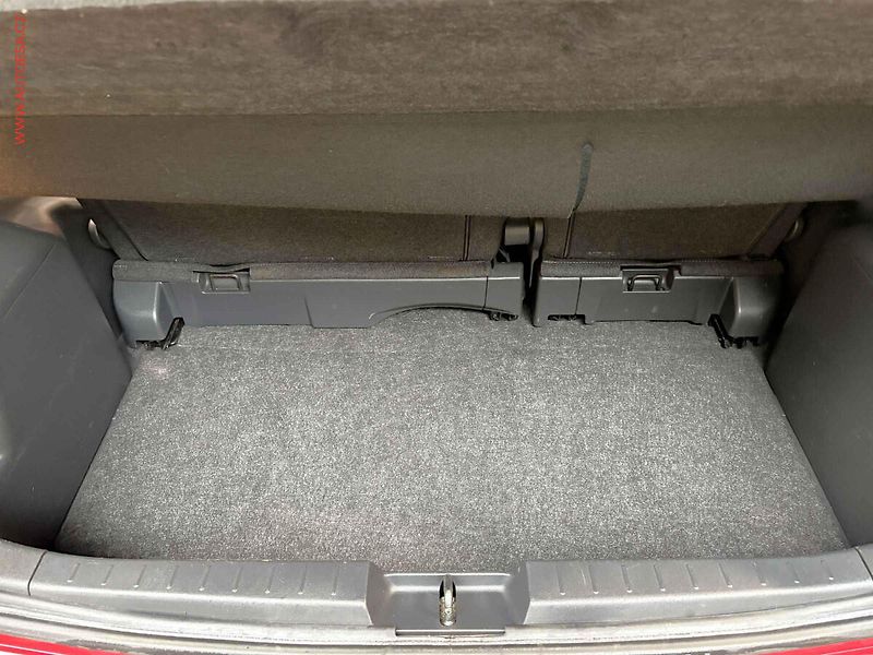 Toyota Yaris (2010) 1.0 i, ČR, STK10/28, AC - fotka 7 z 15