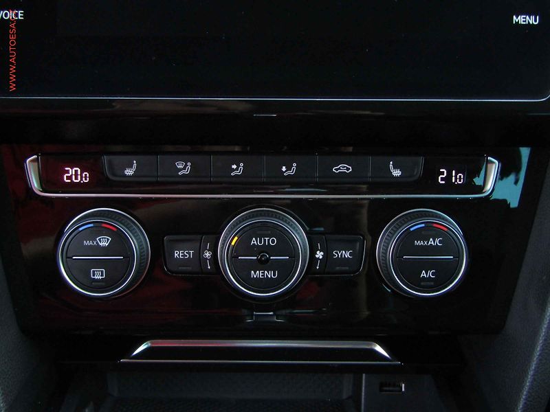 Volkswagen Passat (2018) 2.0TDi, 2.maj,ČR, R-Line, DSG - fotka 14 z 20