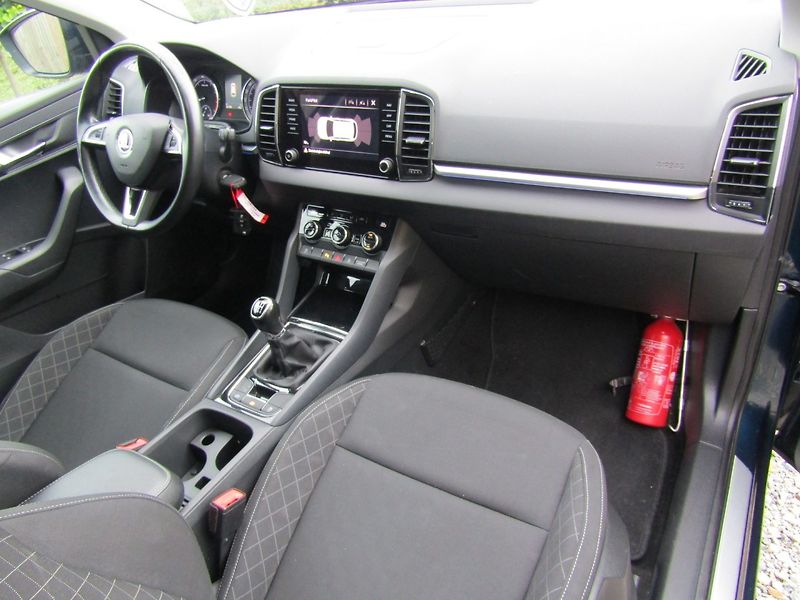 Škoda Karoq (2019) 1.0 TSI 81kW KAMERA - fotka 14 z 41