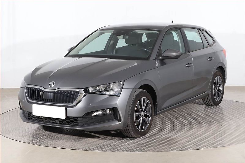 Škoda Scala (2023) Selection 1.5 TSI - fotka 2 z 25
