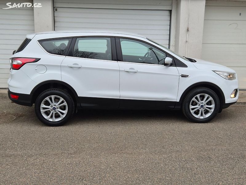 Ford Kuga (2017) 1.5i 110kw Nové ČR - fotka 10 z 30