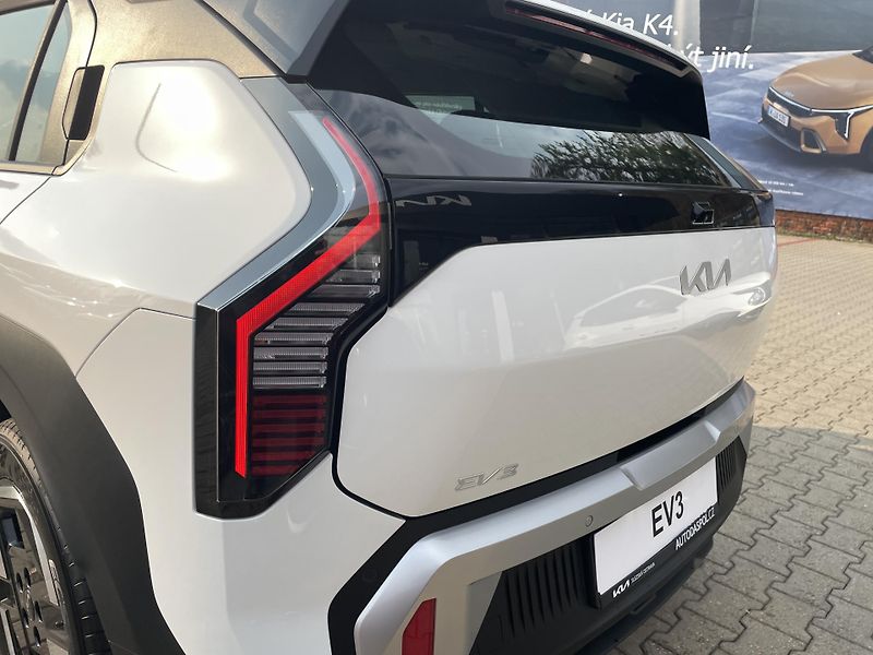 Kia EV3 (2025) AIR 150kW + 58 KWh - fotka 32 z 32