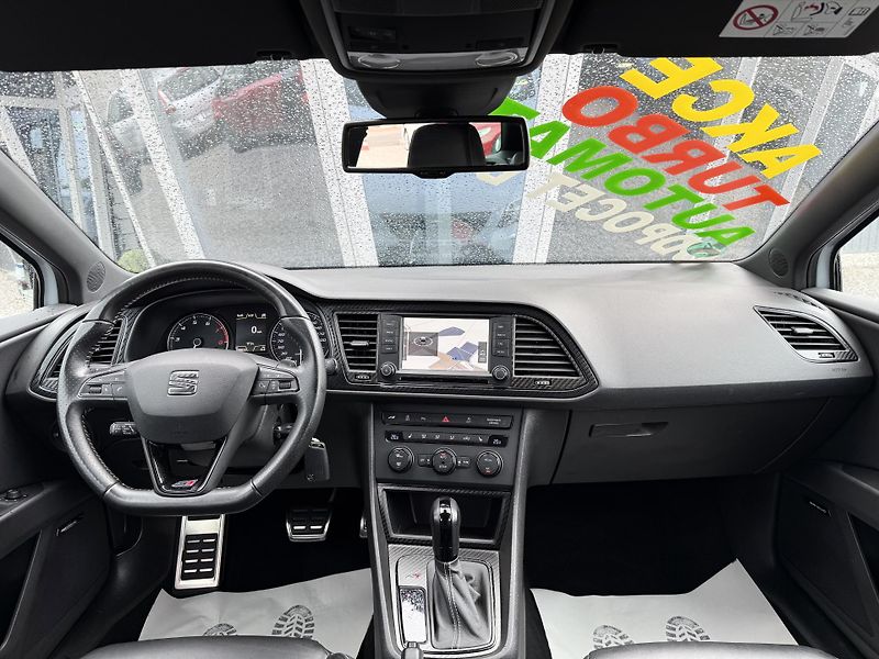 Seat Leon 2,0 ST Cupra 206kW Automat - fotka 27 z 50