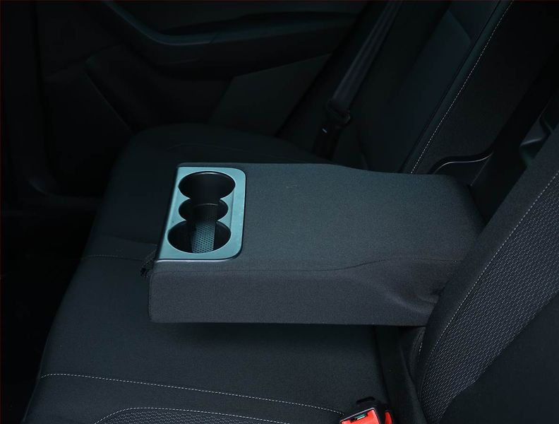 Škoda Karoq (2024) Fresh 2.0 TDI - fotka 21 z 23