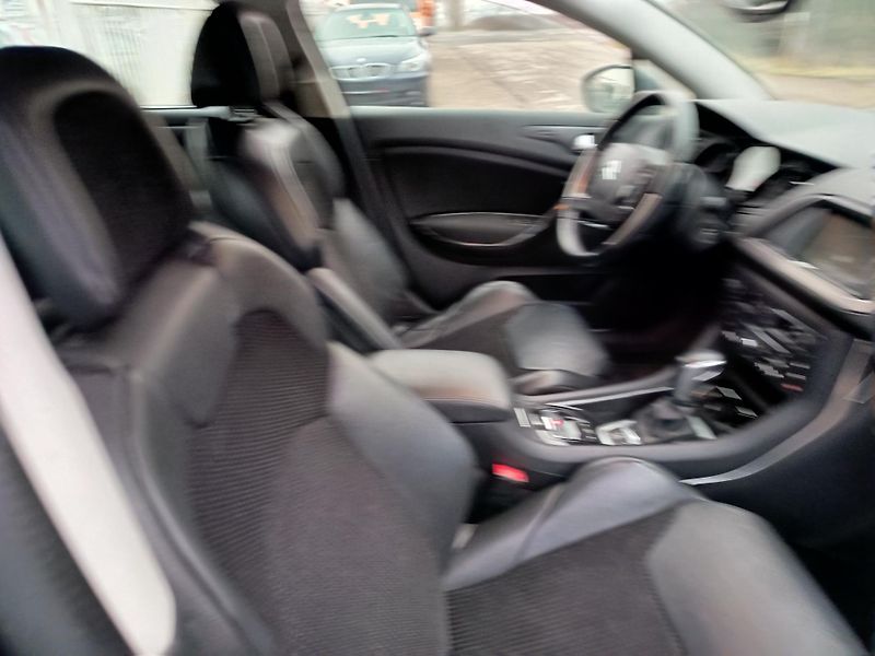 Citroën C5 (2011) 1.6i Automat - fotka 36 z 43