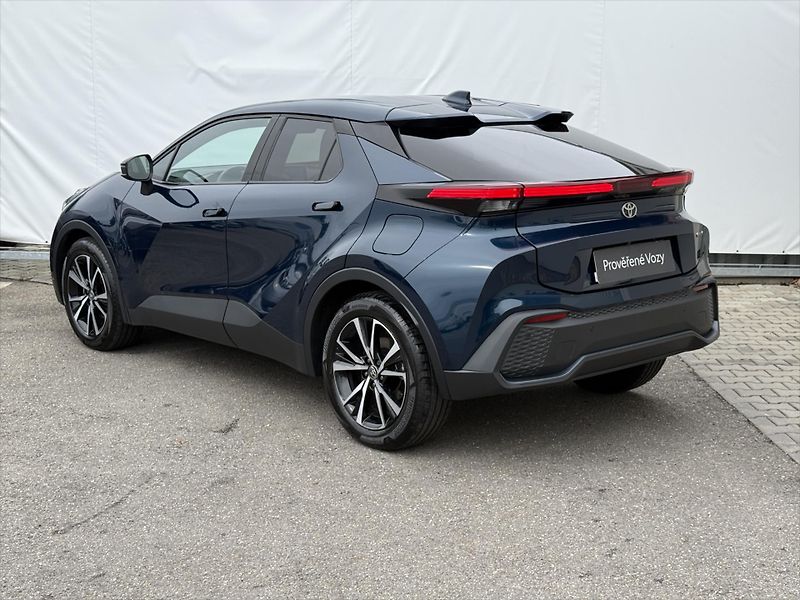 Toyota C-HR 1,8 Style - fotka 6 z 19